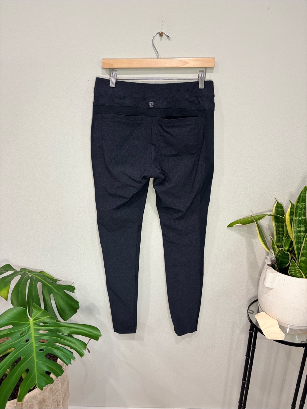 Kuhl | Weekendr Tight | Size Small - Picture 3 of 6